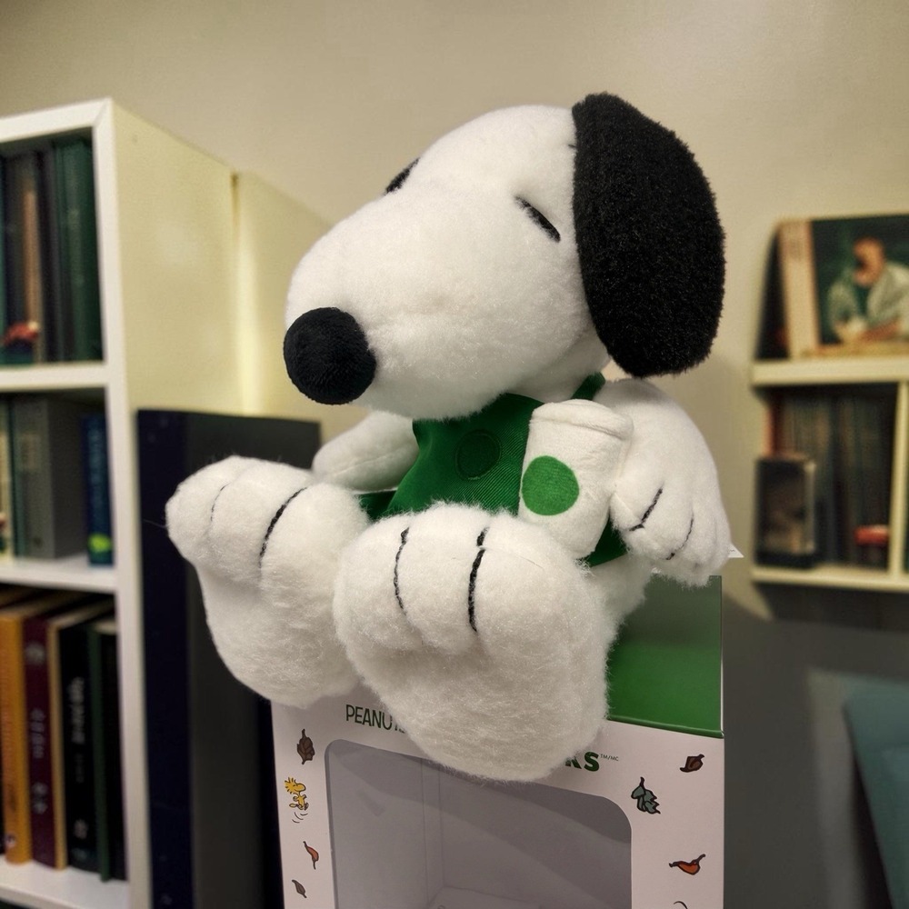 Starbucks x Peanuts Snoopy Barista Plush 2026 Fall Collection New in Box
